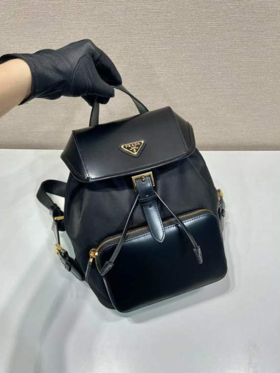 Picture of Prada Handbags _SKUfw191619973fw